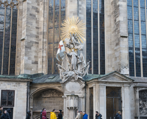 Christliche Statue beim Stephansdom